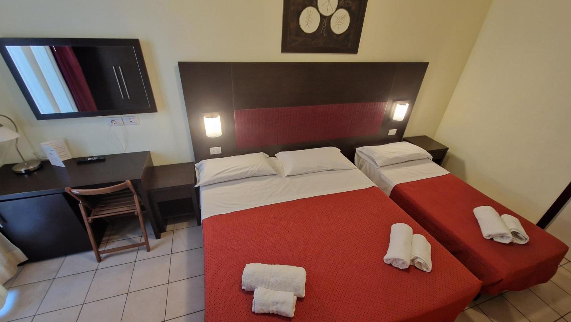 רימיני Hotel Alibi מראה חיצוני תמונה